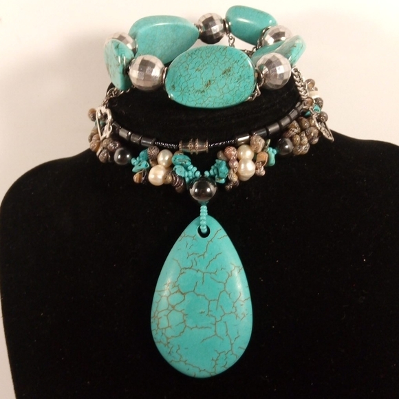 Mystery Jewelry - Turquoise & Silver Tone Set